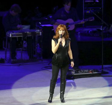 Reba Singing